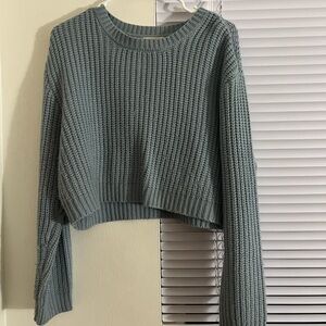 Tillys blue knitted cropped top